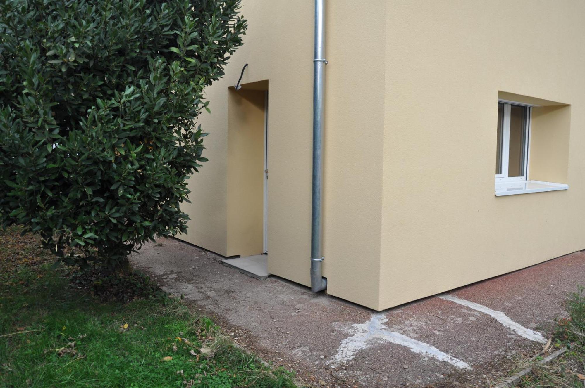 2 Pieces Renove En Rez-De-Chaussee Proche De La Gare Bourg-en-Bresse Eksteriør bilde